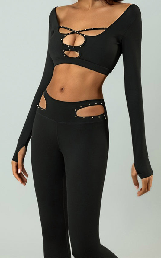 CUTOUT CHARM LONG SLEEVE CROP TOP